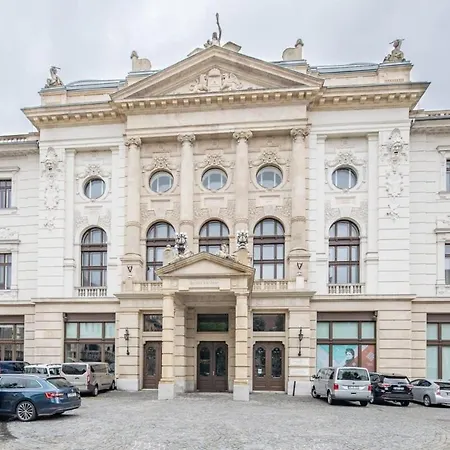 Castle View - New - Romantic Apartment